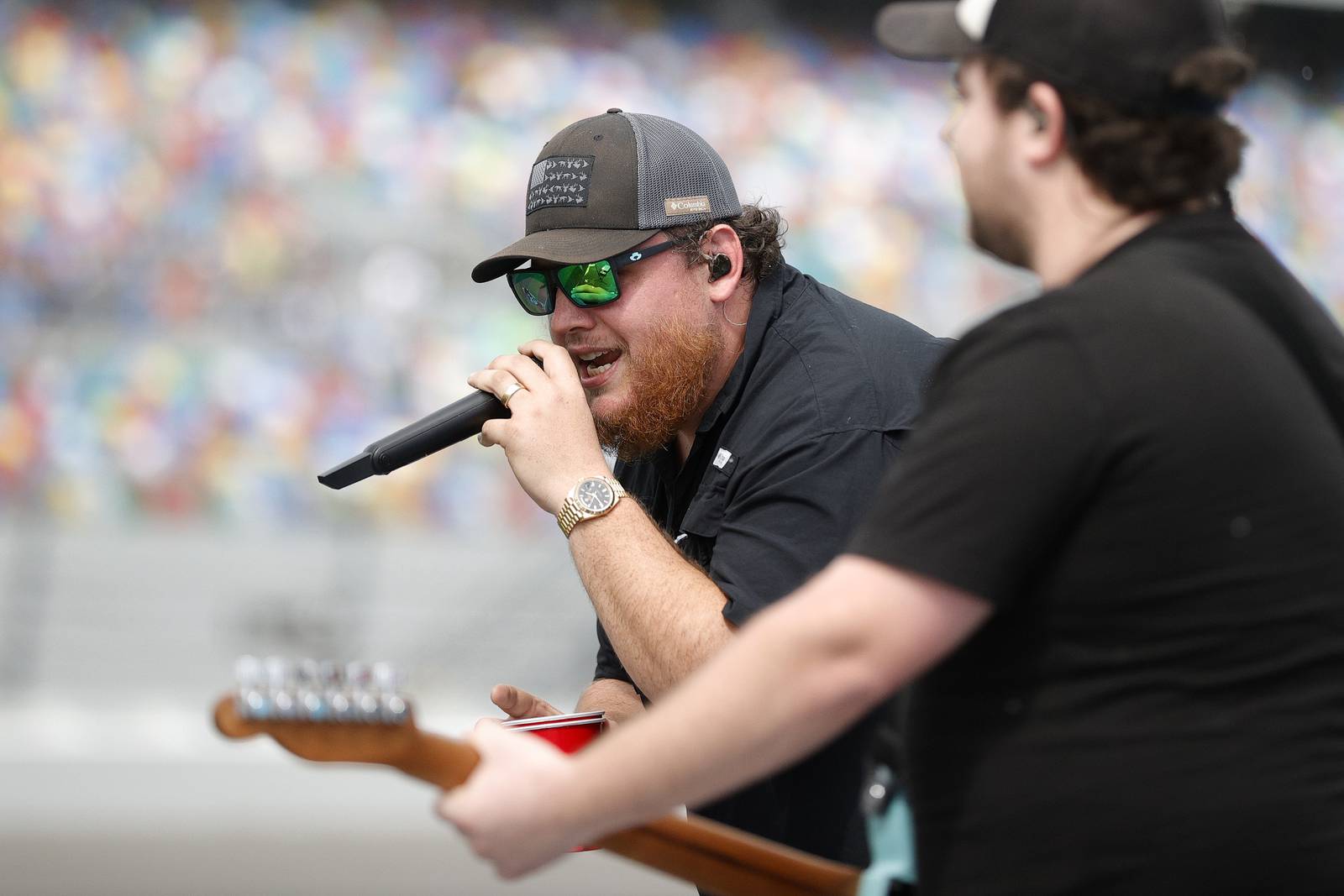 VIDEO Luke Combs makes last place finishers of his fantasy football