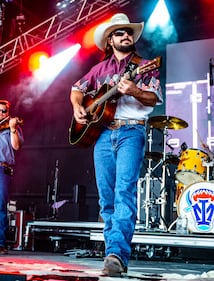 Check out these photos of Cody Johnson, Riley Green, Trace Adkins, and many more from Thursday at Country Concert '24 in Fort Loramie, Ohio